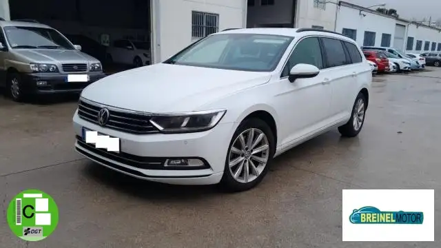 Volkswagen Passat Variant  Var. 2.0 TDI DSG Comfortline BMT