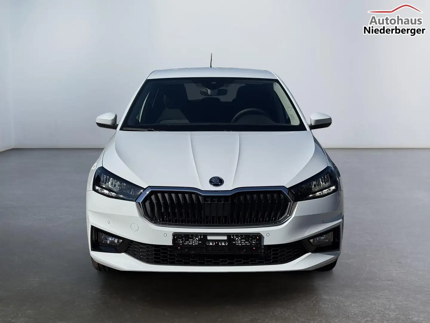 Skoda Fabia Drive Plus 1.0 TSI DSG 2ZKlima AHK Apple 2 x PD... Weiß - 2