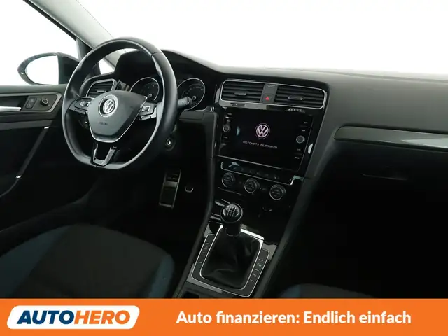 Volkswagen Golf view 13