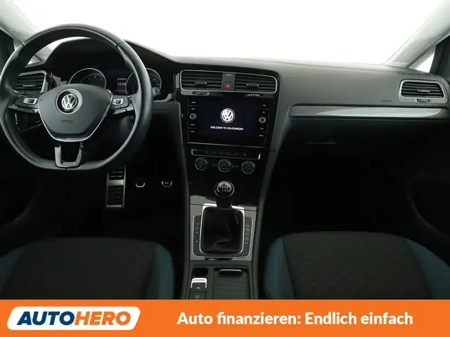 Volkswagen Golf view 12