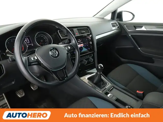 Volkswagen Golf view 11