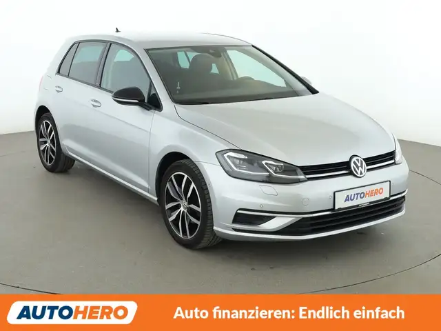 Volkswagen Golf view 8