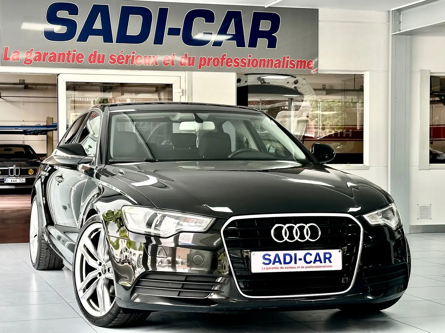 Audi A6 2.0 TDi 163cv - PACKSPORT Zwart - 1