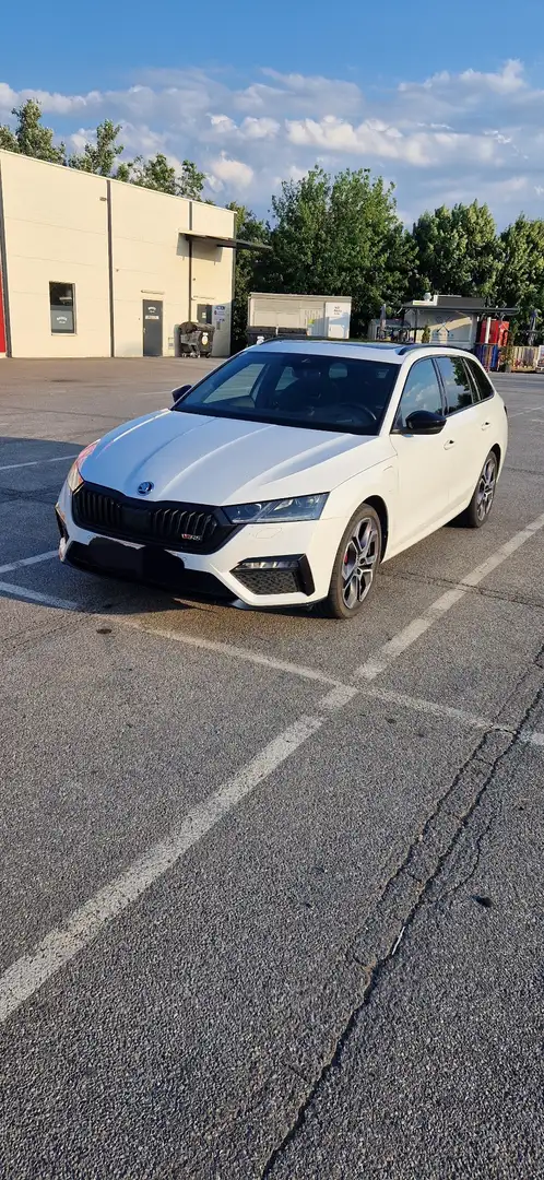 Skoda Octavia Combi RS iV 245 DSG Weiß - 1
