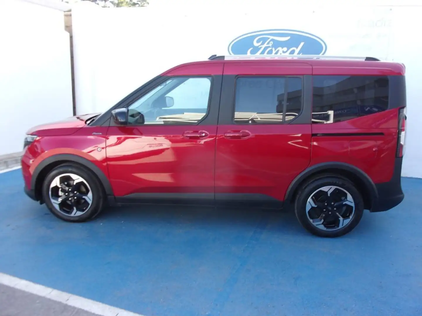 Ford Tourneo Courier 1.0 Ecoboost Active Roşu - 2