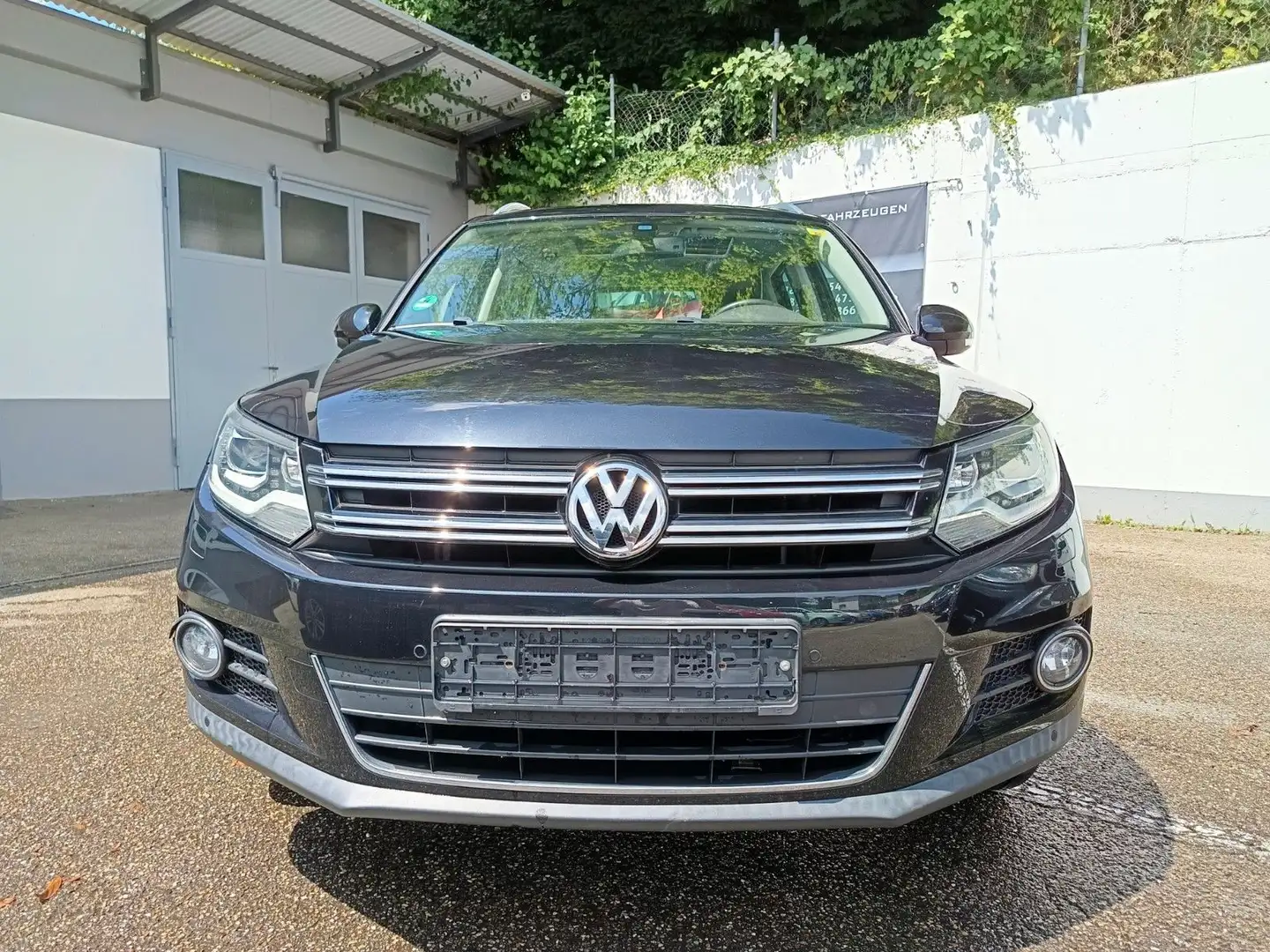 Volkswagen Tiguan Sport & Style BMT 4Motion Schwarz - 2