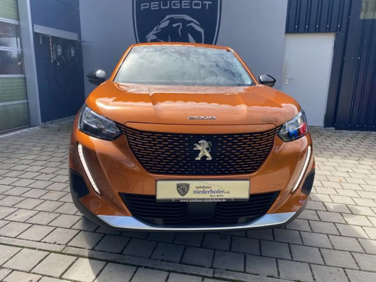 Peugeot 2008 Elektro Active Orange - 2