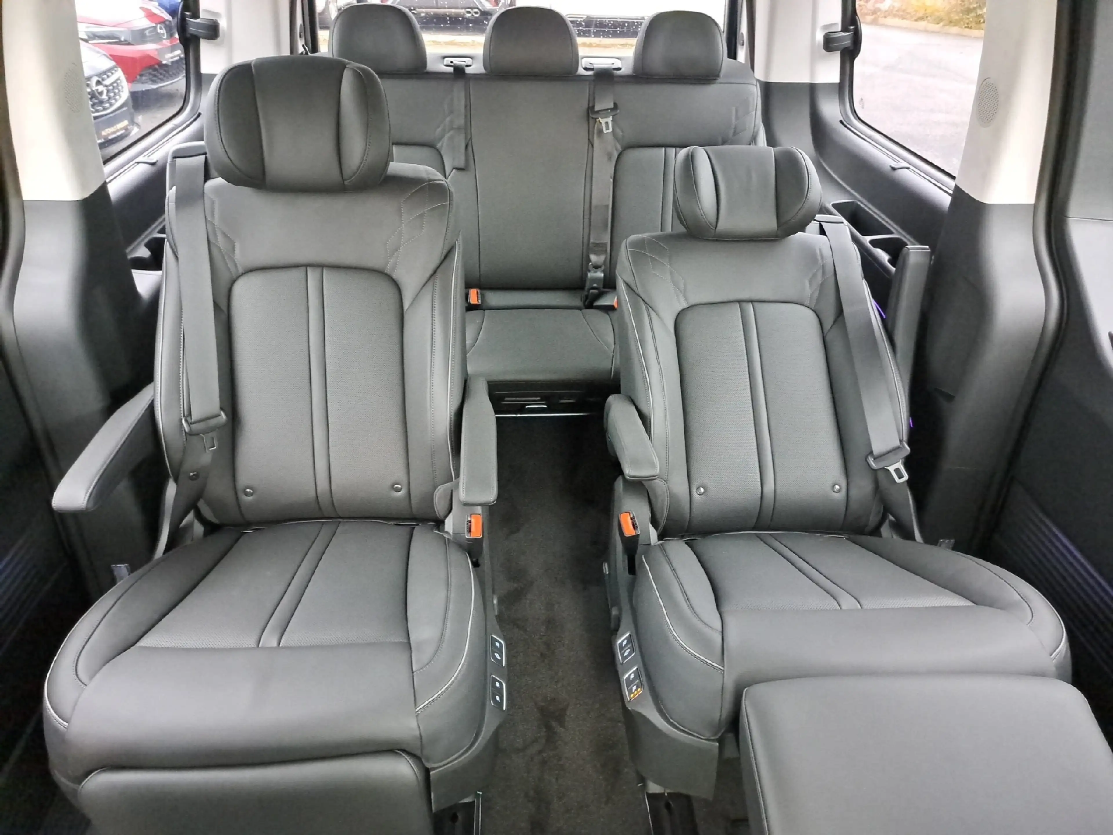 Hyundai STARIA 1.6 T-GDI HEV 2WD Signature *NSCC*4xSHZ* — photo 11