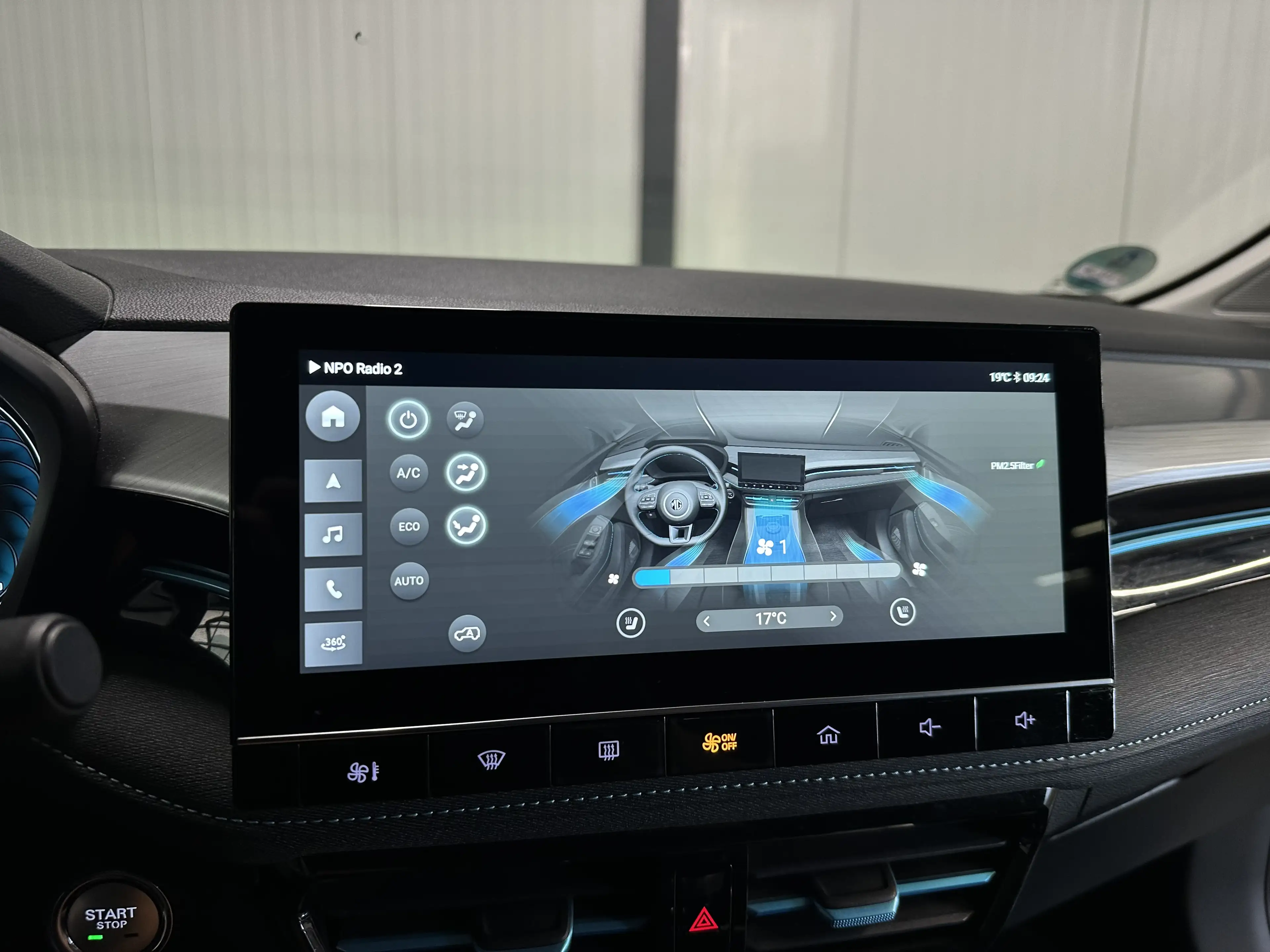 MG MG5 Electric Standard Range Luxury 50kWh SOH 84% | Lee — photo 19