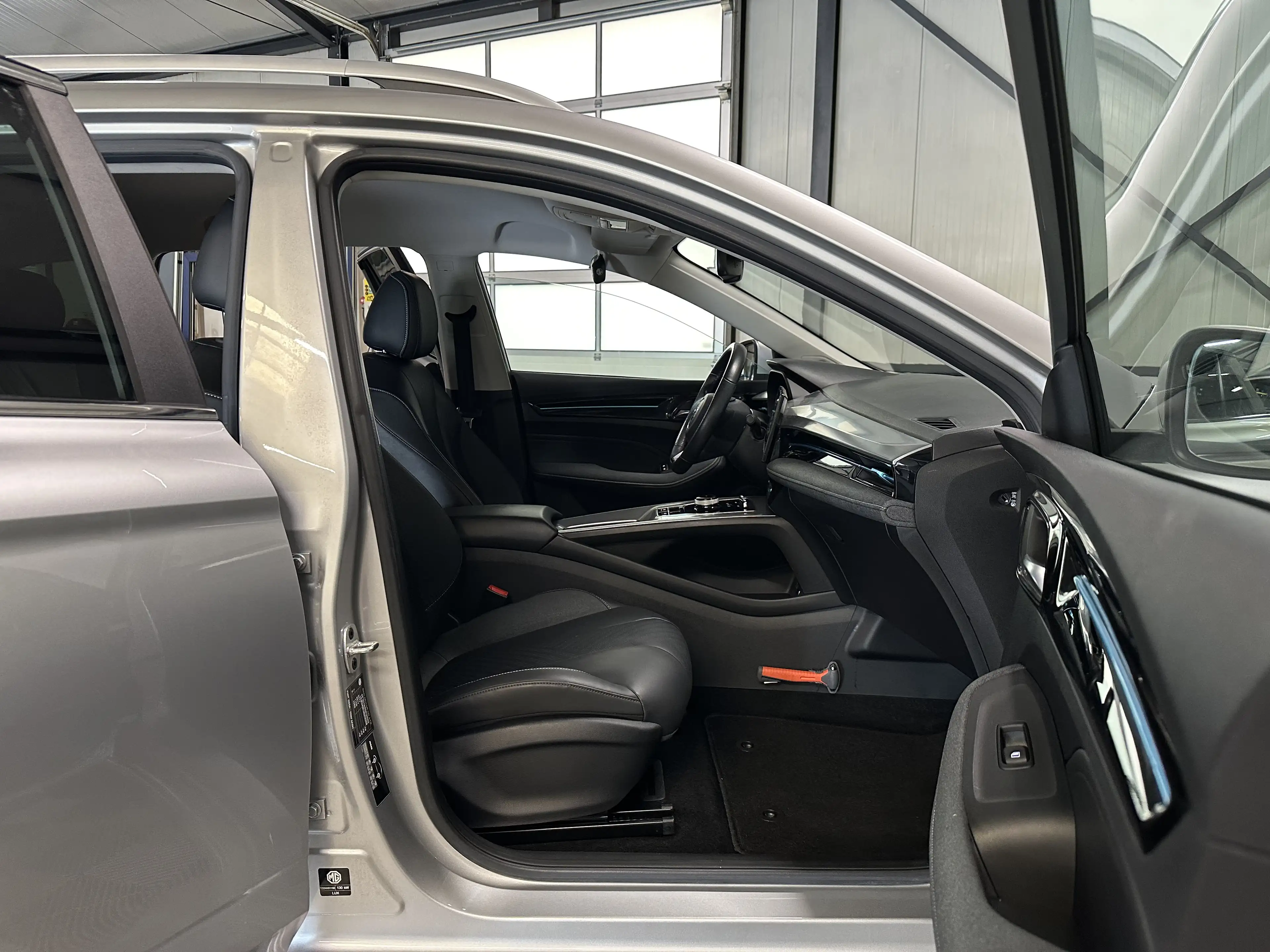 MG MG5 Electric Standard Range Luxury 50kWh SOH 84% | Lee — photo 4