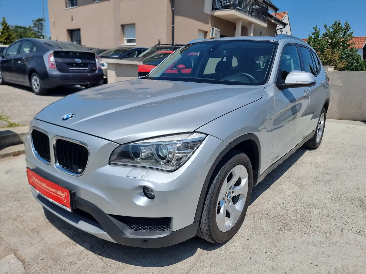 BMW X1 20 i xDrive *Benziner*Schalter*NAVI/PDC*Allrad* Gris - 1
