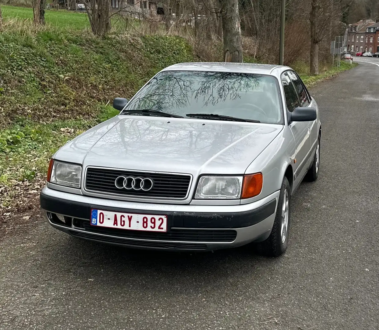 Audi 100 2.3 E Business - 1