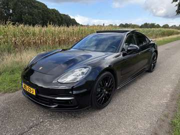 Porsche Panamera 4S V8 | Approved Garantie 07/2027