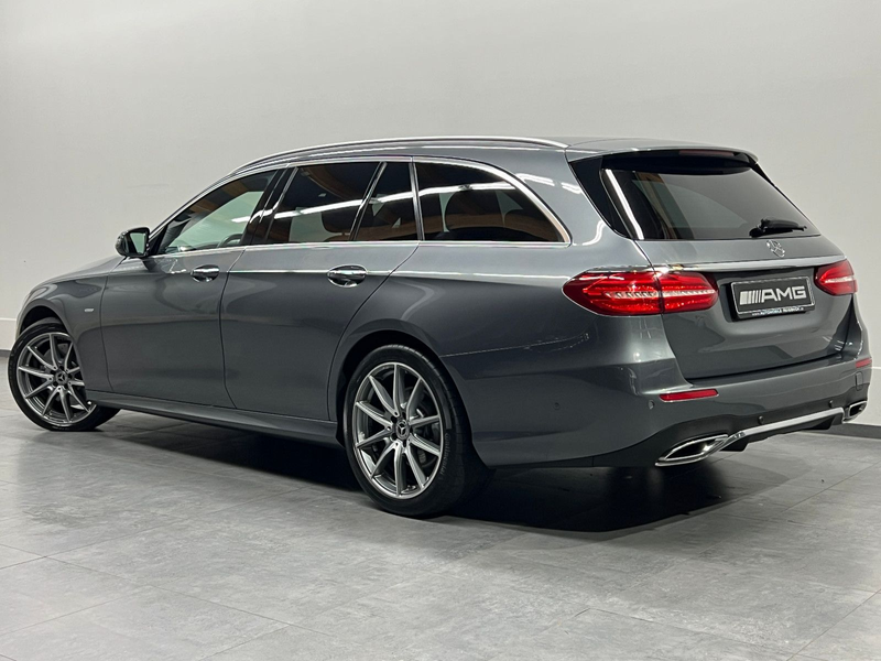 Mercedes-Benz E 400 d-T 4Matic*AMG*Pano*AHK*Multibeam*Kamera* — photo 4