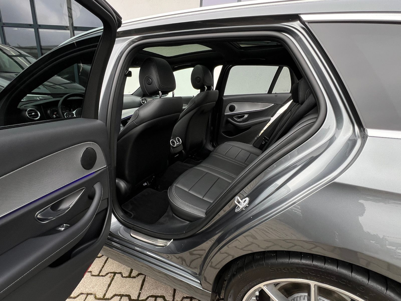 Mercedes-Benz E 400 d-T 4Matic*AMG*Pano*AHK*Multibeam*Kamera* — photo 14