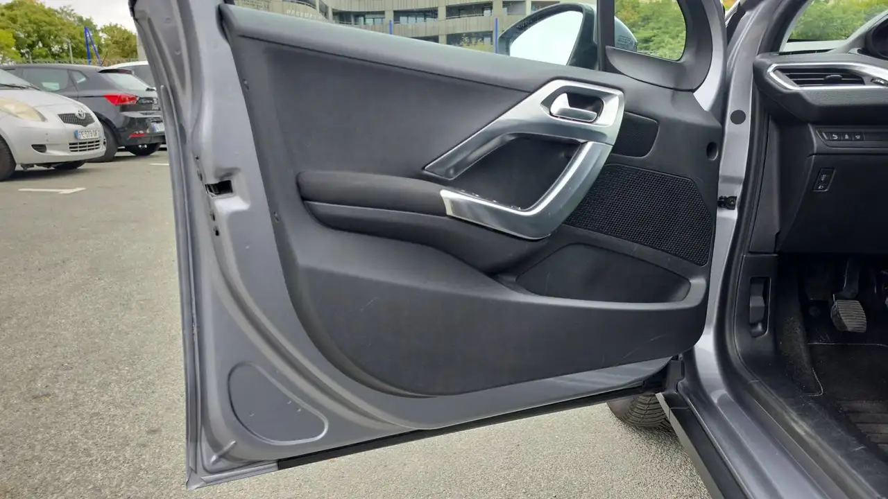 Peugeot 2008 2008 — photo 7