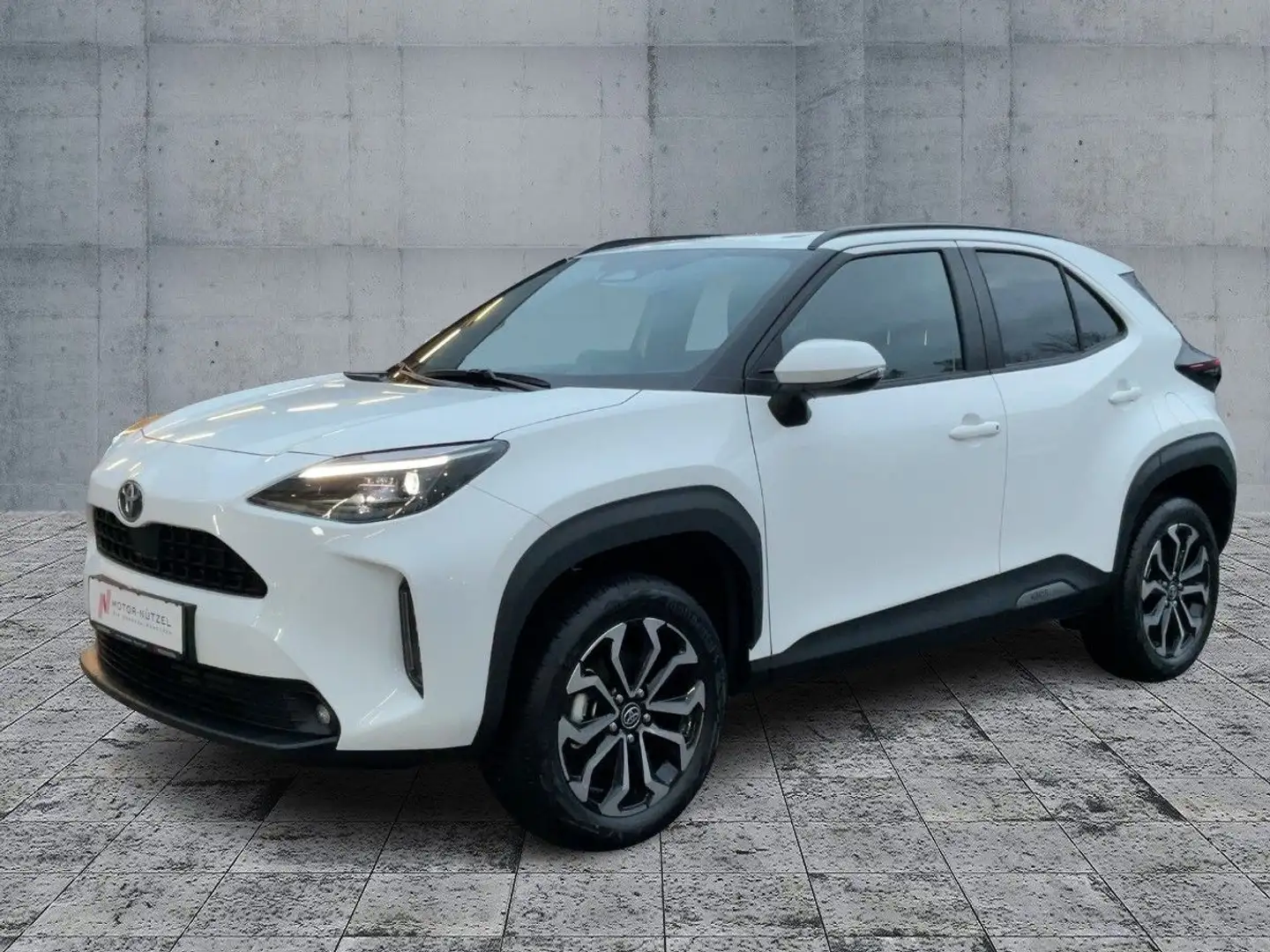 Toyota Yaris Cross 1.5Hybrid TEAMPLAYER LED+NAV+ACC+RFK Wit - 2