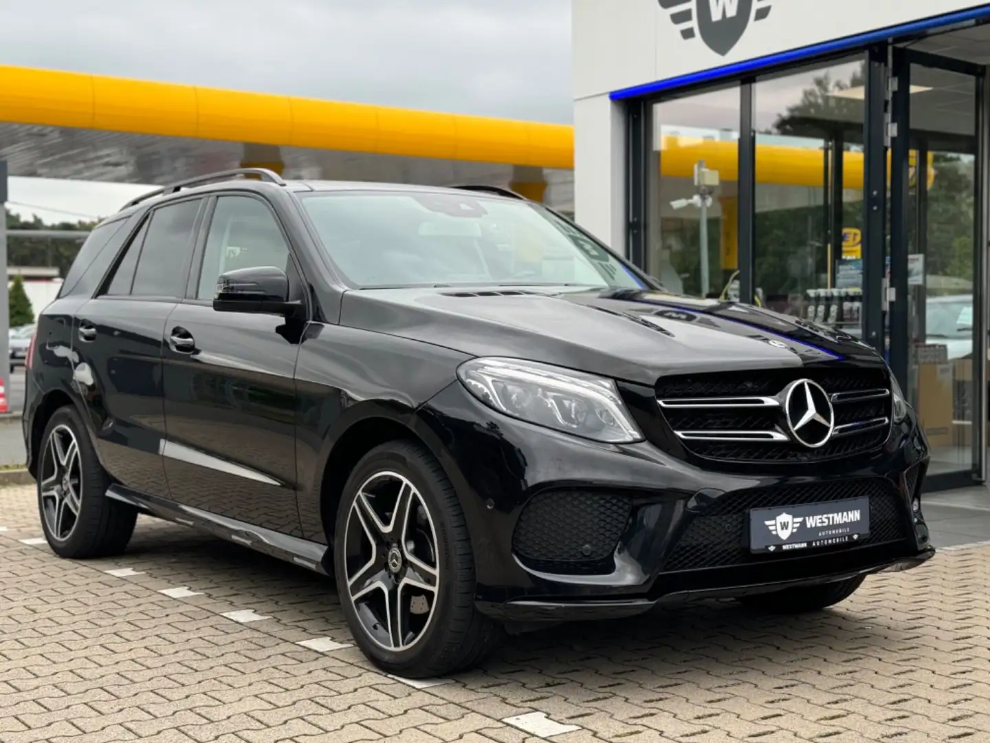 Mercedes-Benz GLE 350 GLE d 4Matic/AMG-LINE/SHZ/PANORAMA/KAMER Schwarz - 2