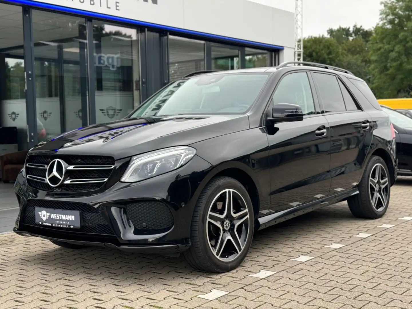 Mercedes-Benz GLE 350 GLE d 4Matic/AMG-LINE/SHZ/PANORAMA/KAMER Schwarz - 1