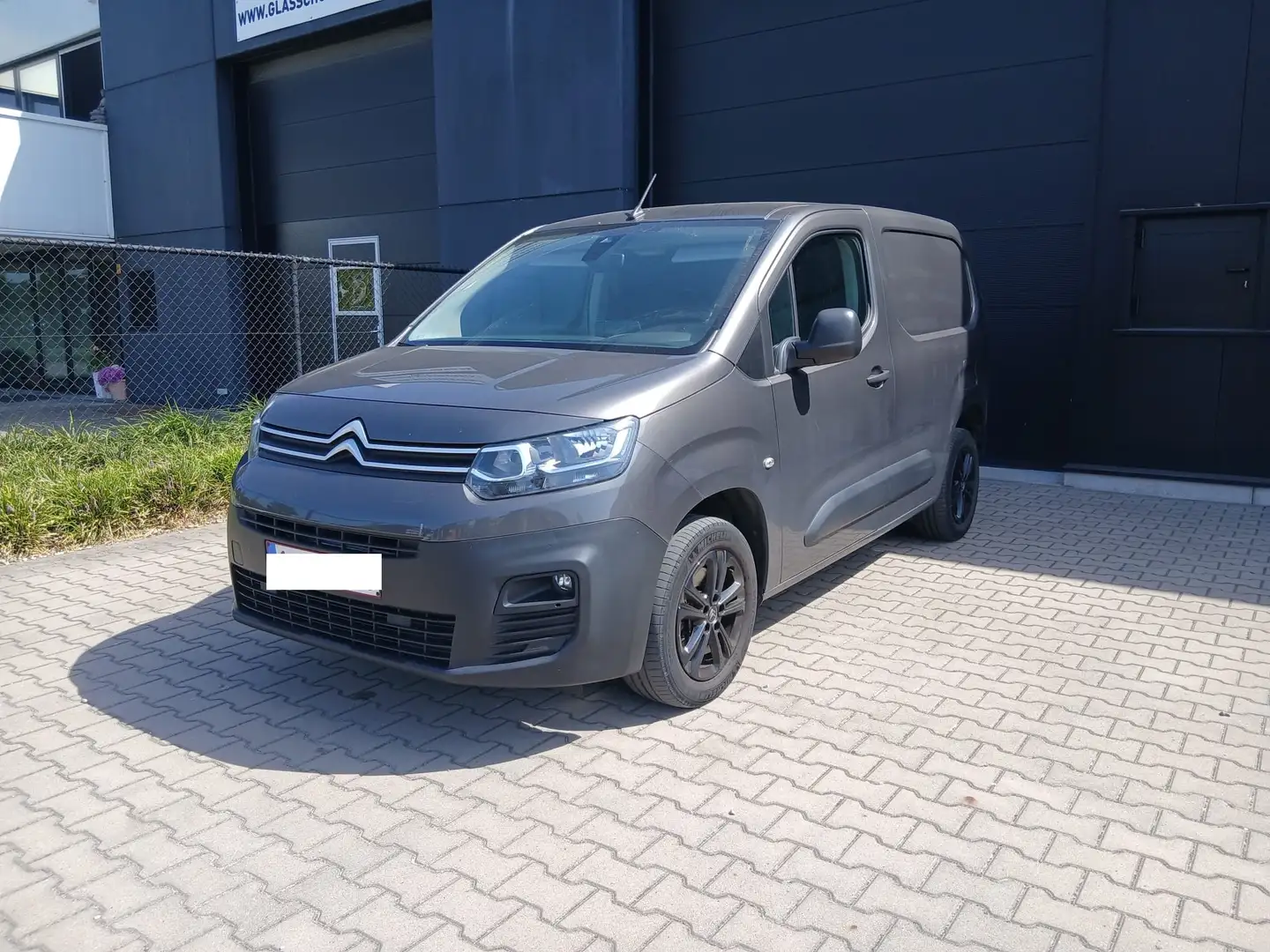 Citroen Berlingo Berlingo 1.5 Blue HDI / M/Carplay/Trekhaak/GPS/DAB Gris - 1
