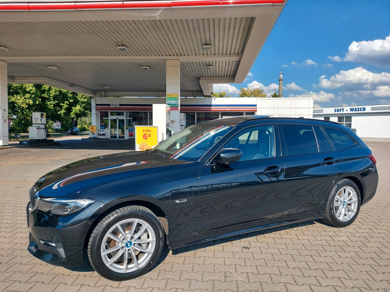 BMW 330 3 Touring 330 e xDrive M Sport Line Pano Leder — photo 11