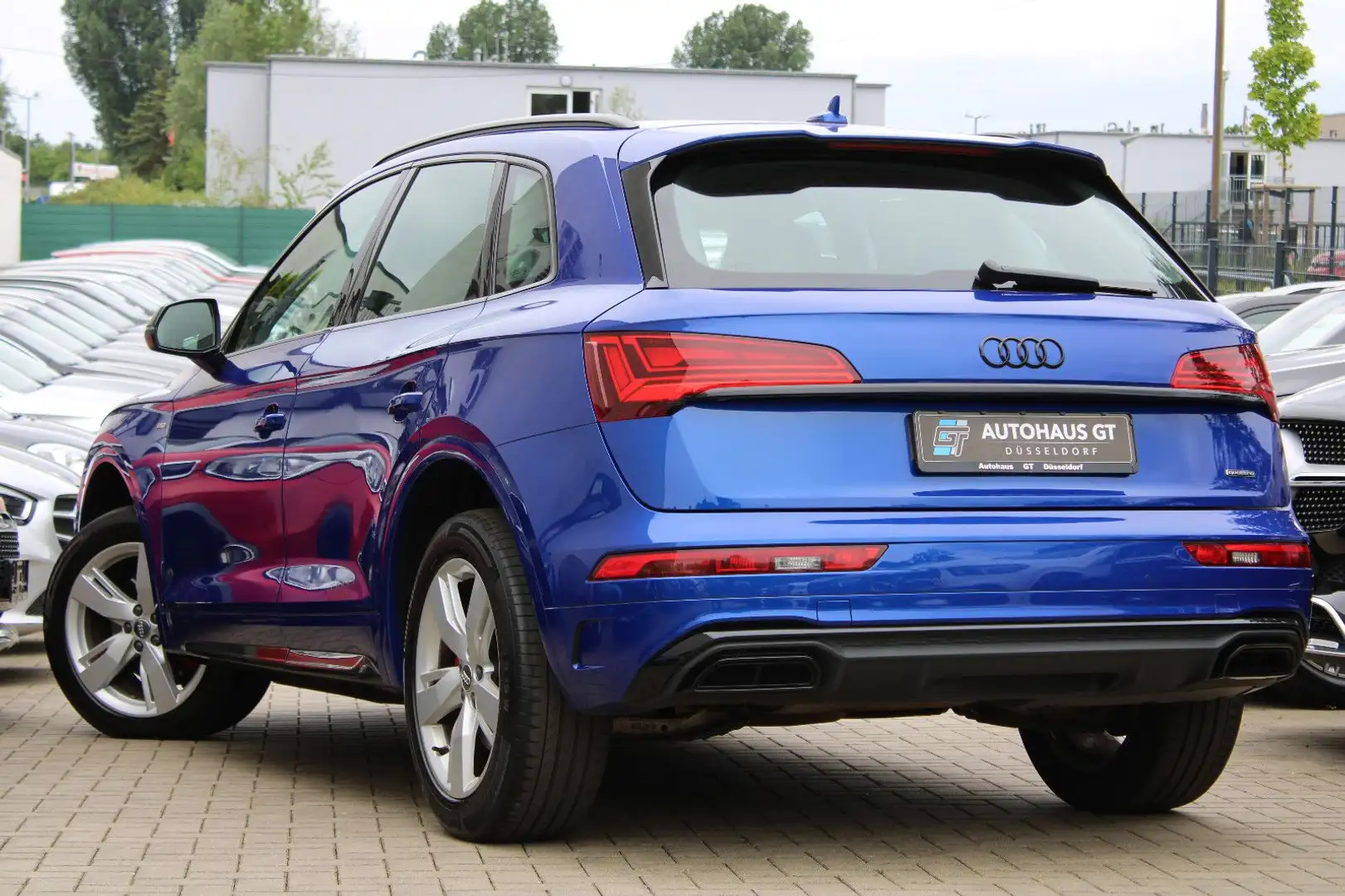 Audi Q5 40 TDI quattro/editionOne/S-line/Standhzg/AHK Blau - 2