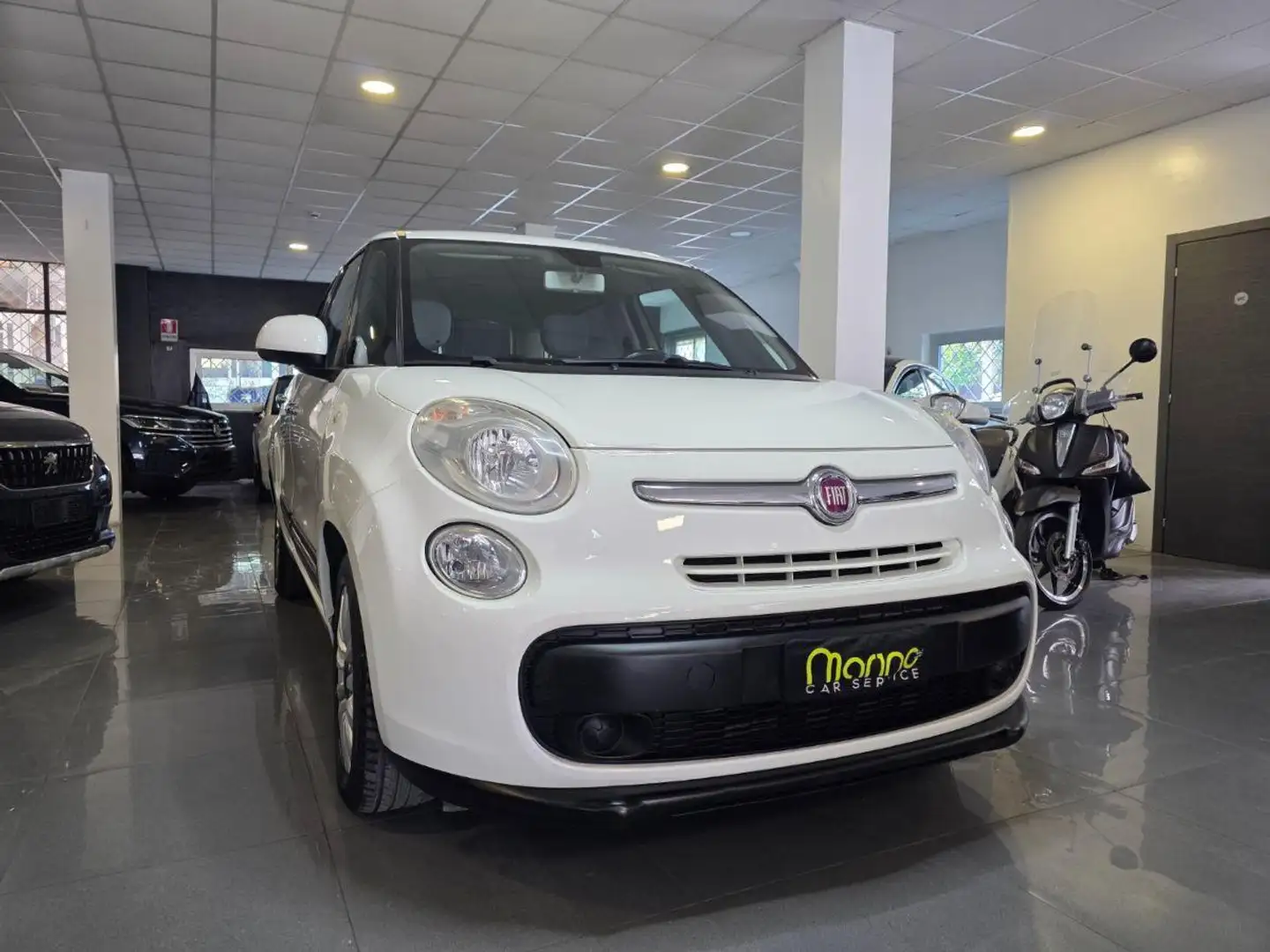 Fiat 500L 1.3 Multijet 85 CV Dualogic Lounge Blanco - 2
