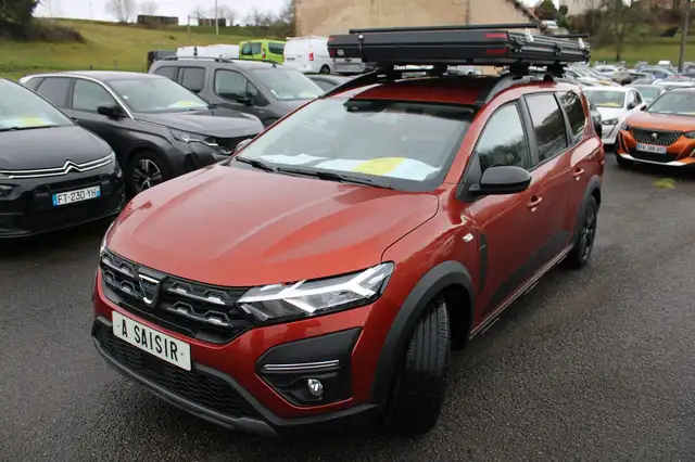 Dacia Jogger EXTREME TCE 110 CV ESSENCE MP3 GPS CARPLAY CAMÉRA USB JA 16 FULL LED RÉGULATEUR