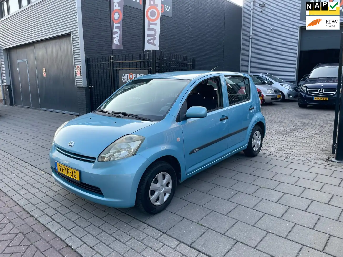 Daihatsu Sirion 2 1.0-12V Trend 3e Eigenaar! NAP APK 1 Jaar Blauw - 1
