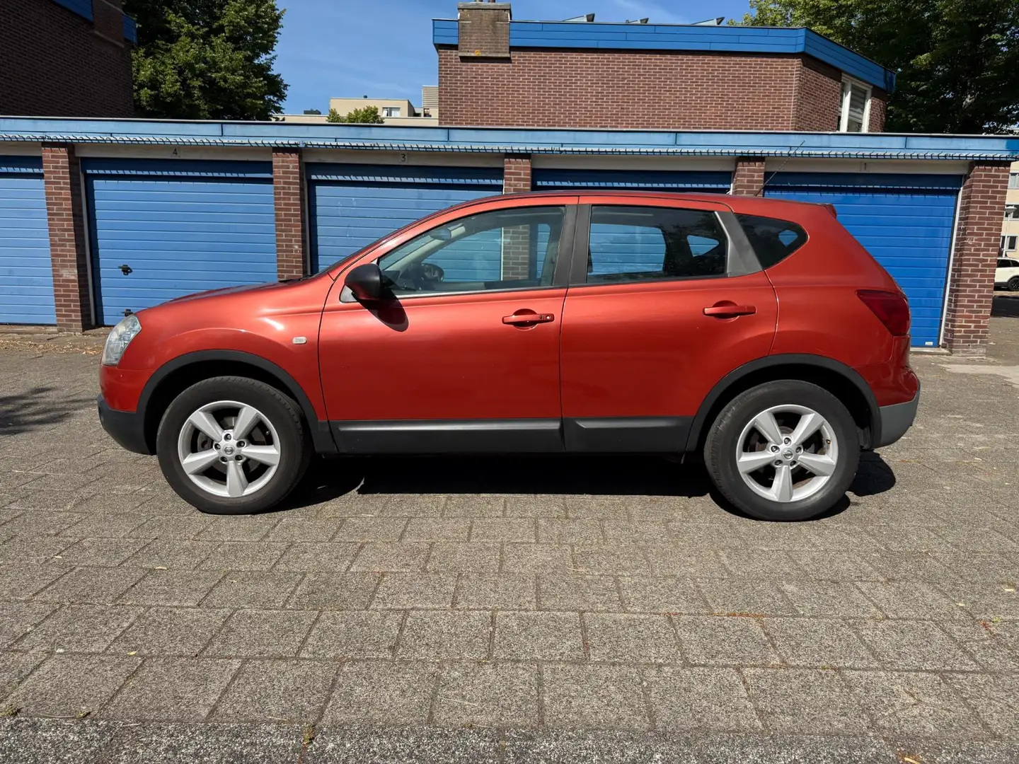 Nissan Qashqai 2.0 Tekna Pack Airco Panorama Cruise Rood - 2