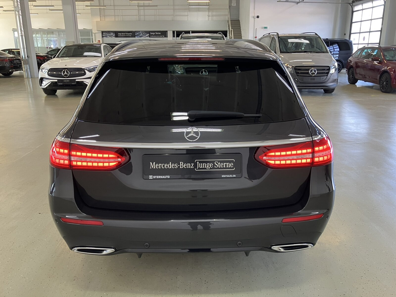 Mercedes-Benz E 400 E 400 T d 4M AMG LED RüCam Night Wide 18 Zoll — photo 6