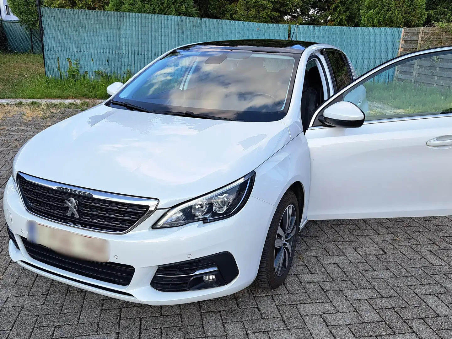 Peugeot 308 Peugeot 308 1.2 PureTech Berline Wit - 1