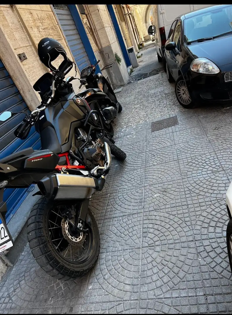Honda CRF 1100 Nero - 1