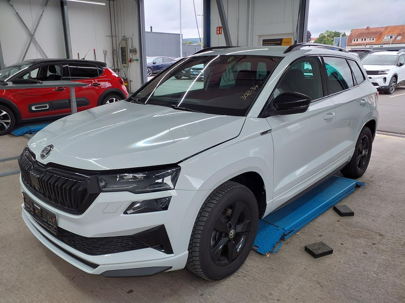 Skoda Karoq Sportline 4x4 TSI AndroidAuto Navi Kamera — photo 2