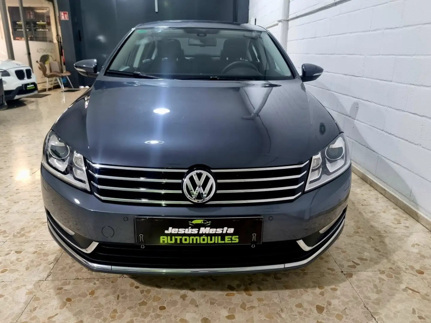 Volkswagen Passat 2.0TDI Exclusive BMT DSG Grigio - 2