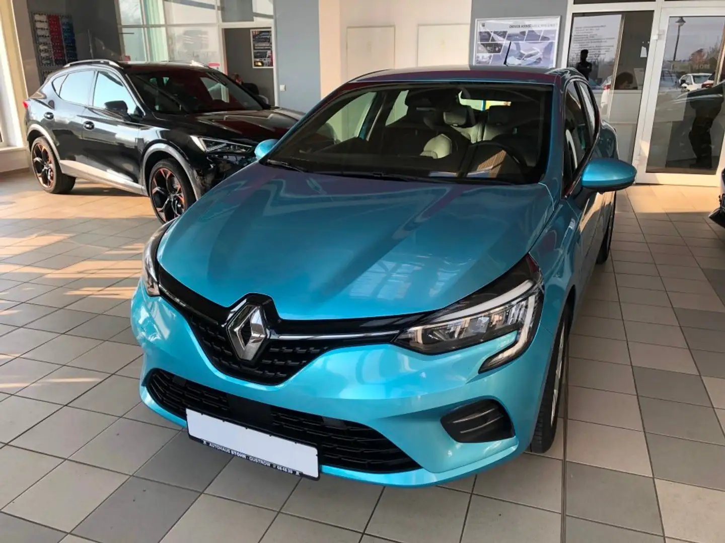 Renault Clio Intens 1.0i Blau - 2