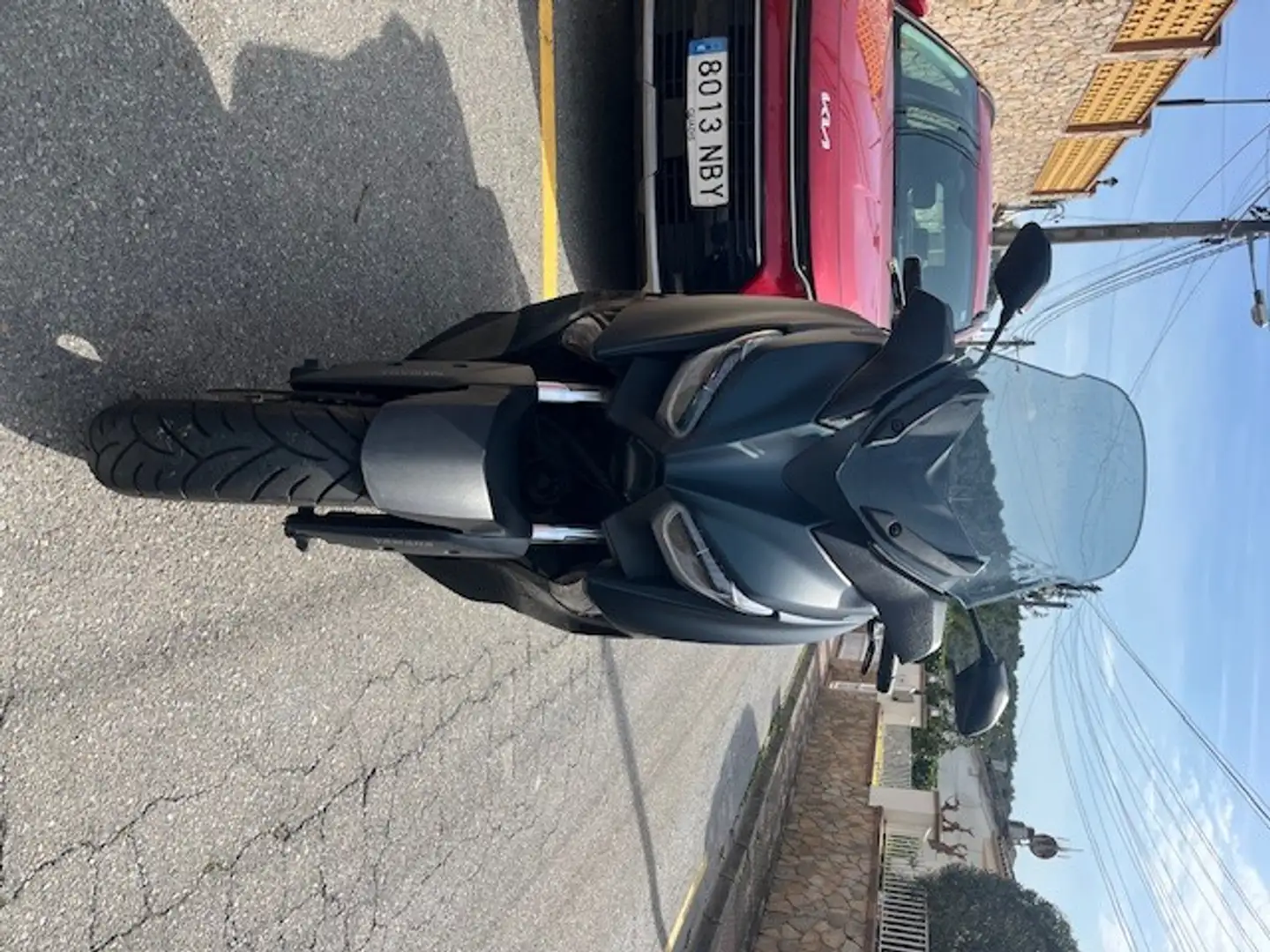 Yamaha X-Max 300 TECH PRO - 2