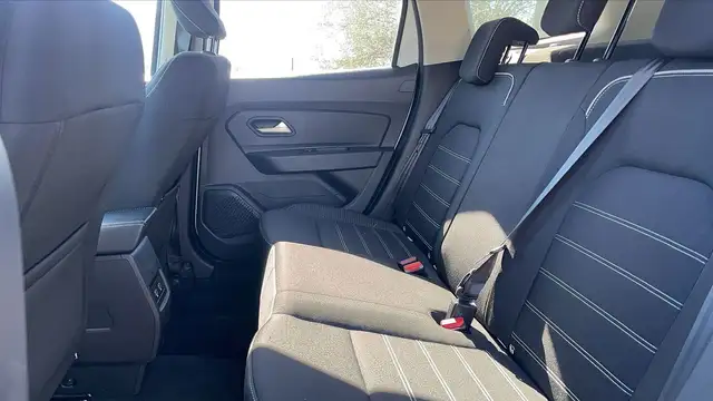 Dacia Duster view 9