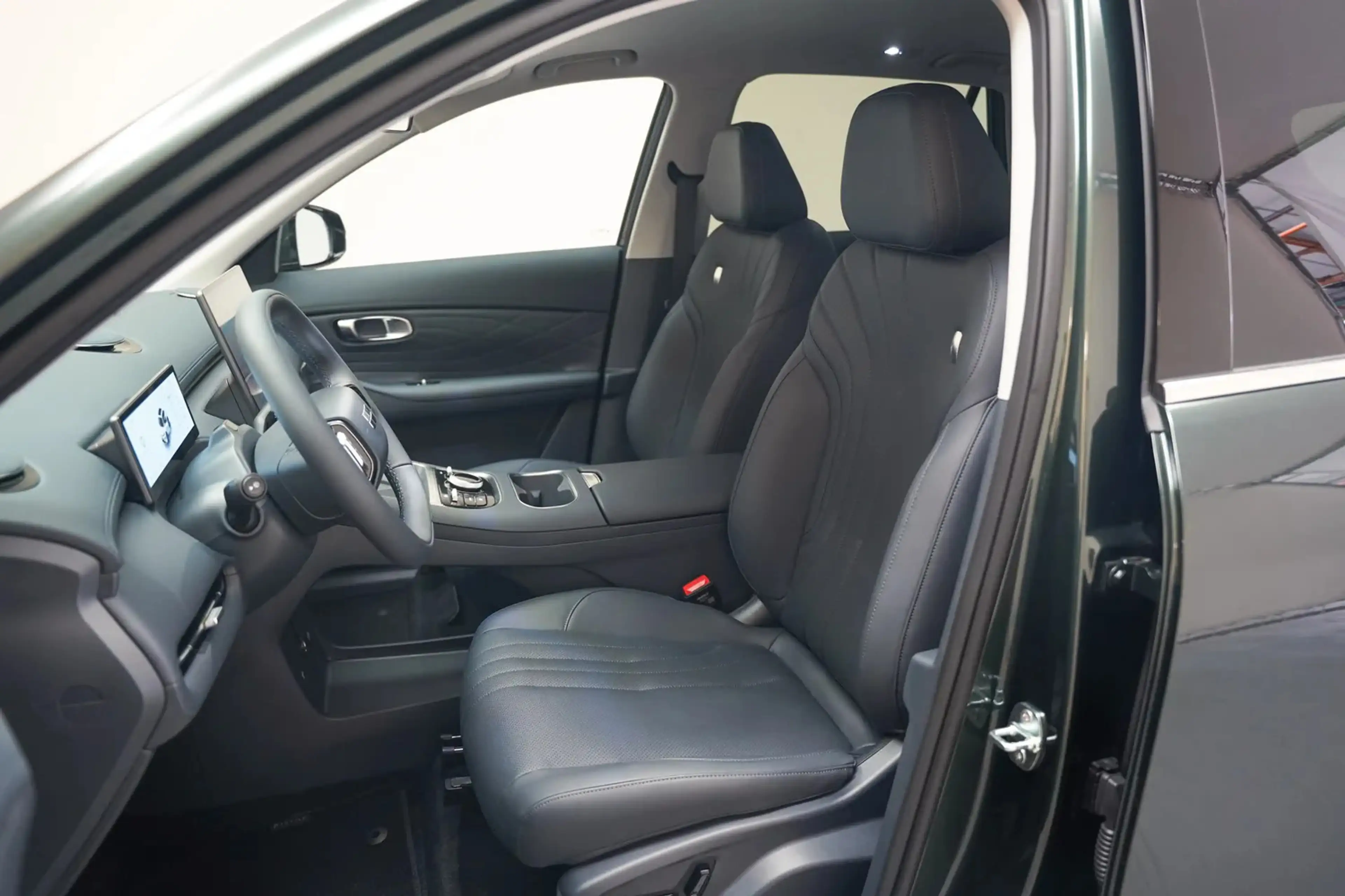 Geely Starray EM-i Starray EM-i Pro [ 360 camera 83km bereik Navi App — photo 9