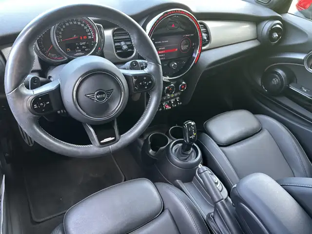 Mini Cooper view 9