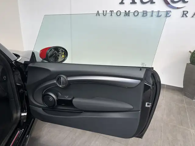 Mini Cooper view 8