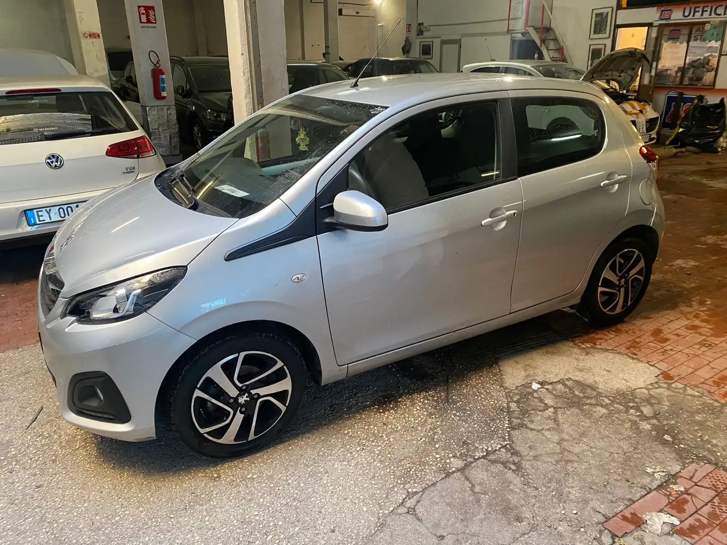 Peugeot 108 108 5p 1.0 vti Active s Grigio - 2