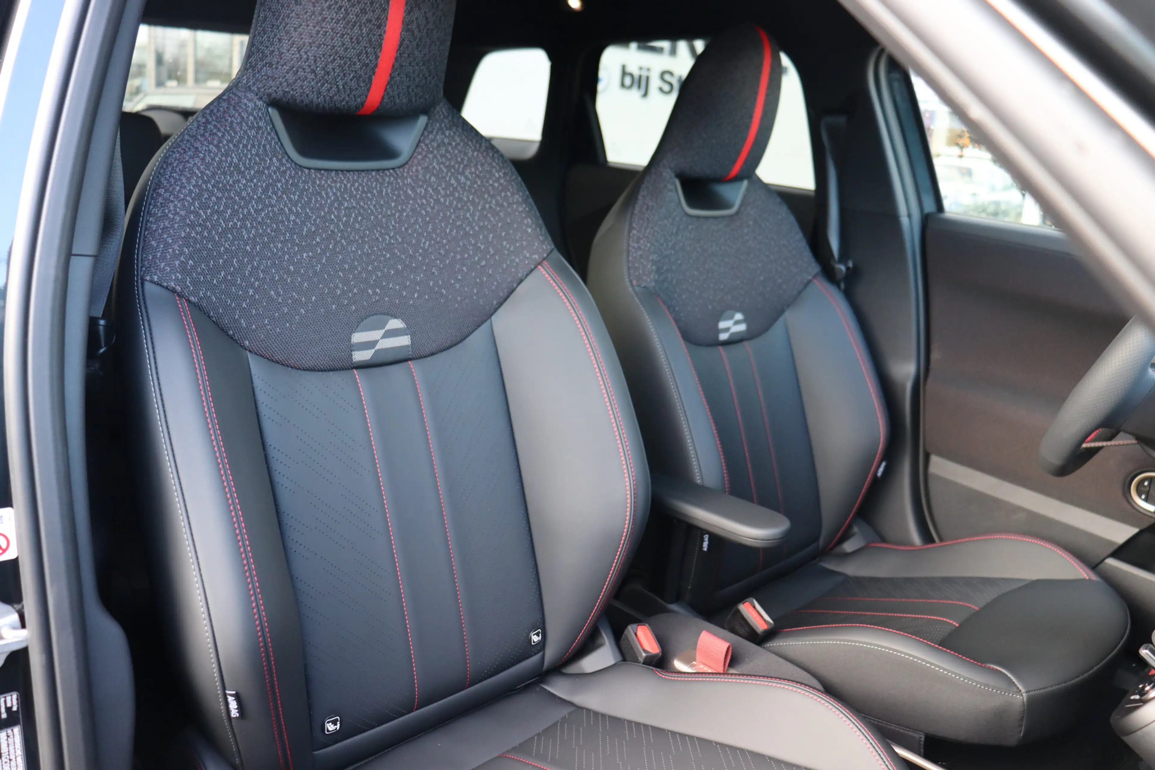 MINI Aceman SE / John Cooper Works / Pakket XL / 19" John Coop — photo 11