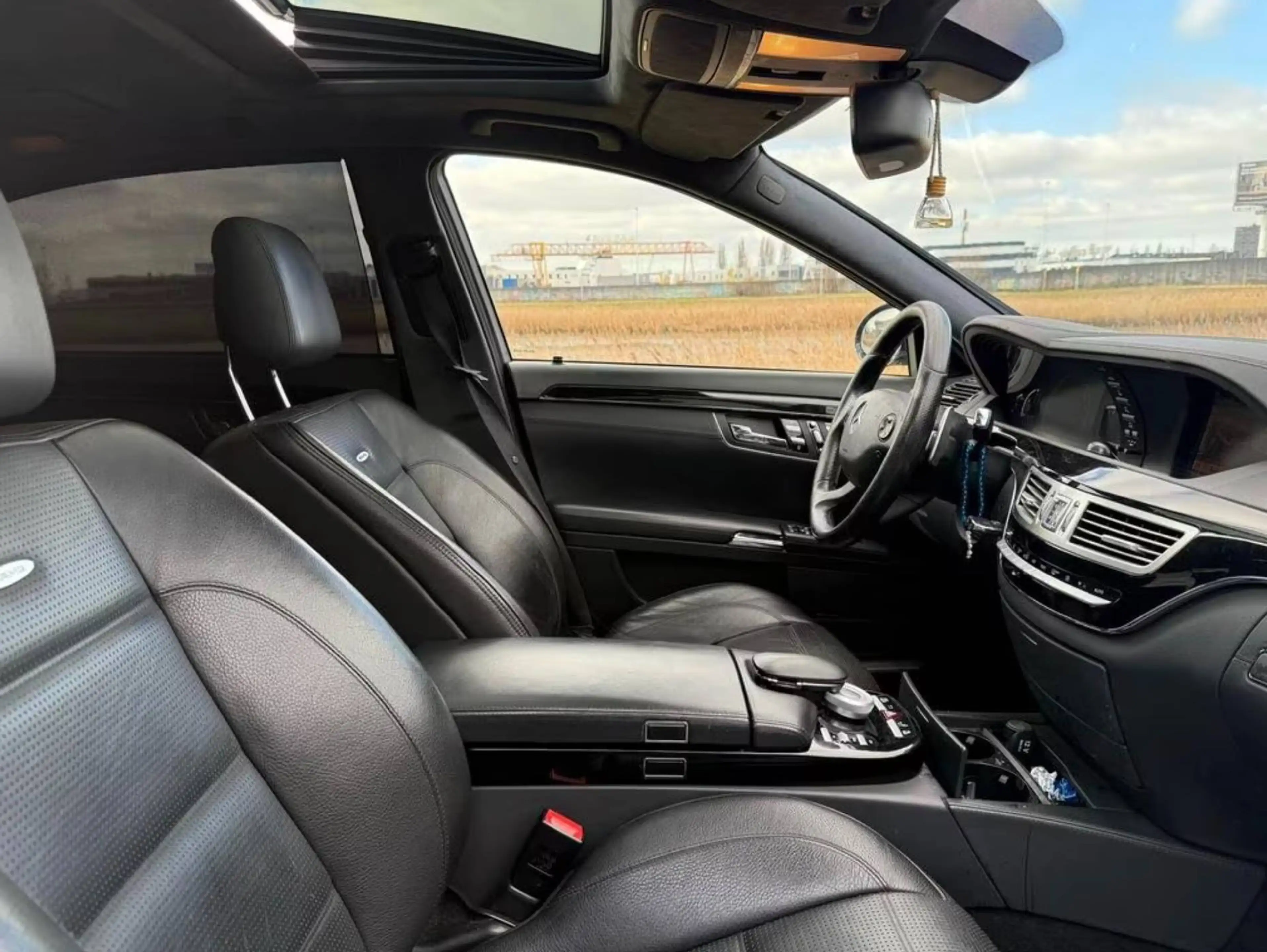 Mercedes-Benz S 63 AMG L - Pano - 6,2l V8 - FULL OPTION ! — photo 12