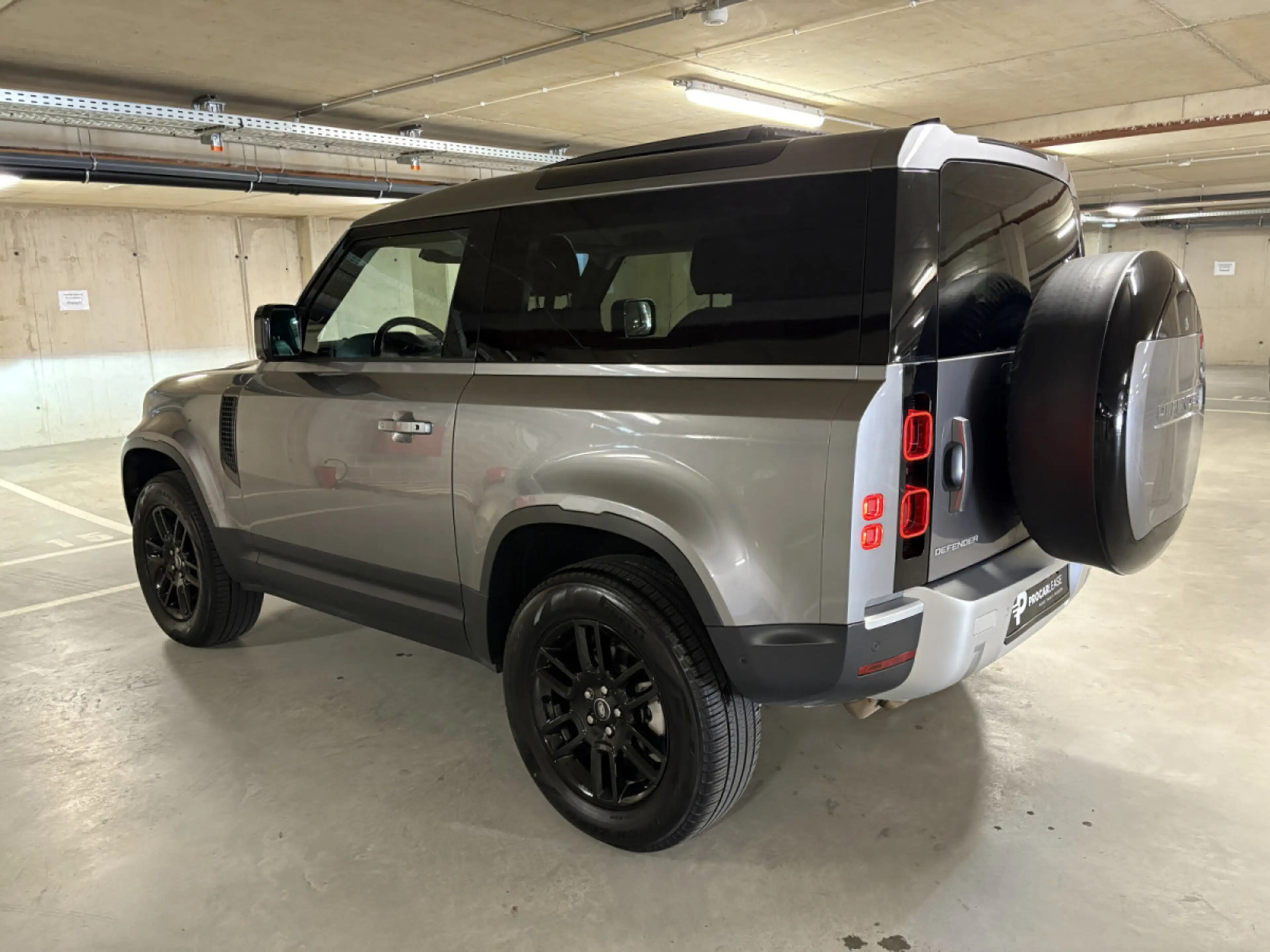 Land Rover Defender DEFENDER 90 S 3.0 D200/ PANORAMA/ APPLE CAR PLAY/ — photo 15