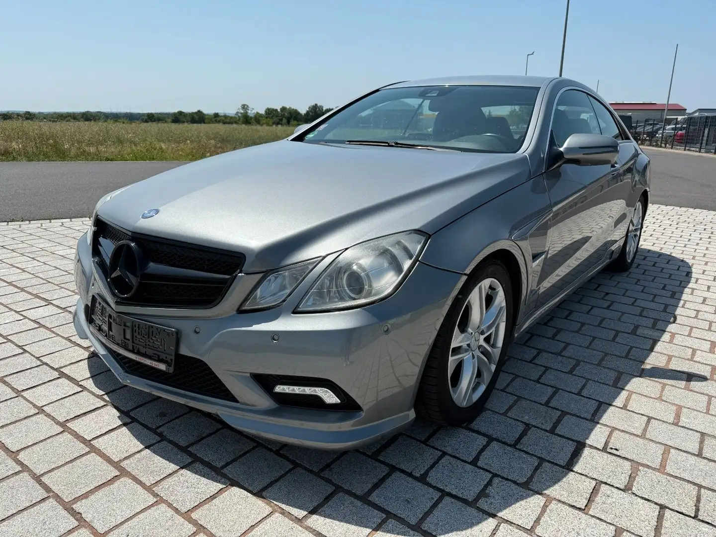 Mercedes-Benz E 350 CGI Coupe AMG-Line|BRABUS-Umbau|AHK Silber - 1