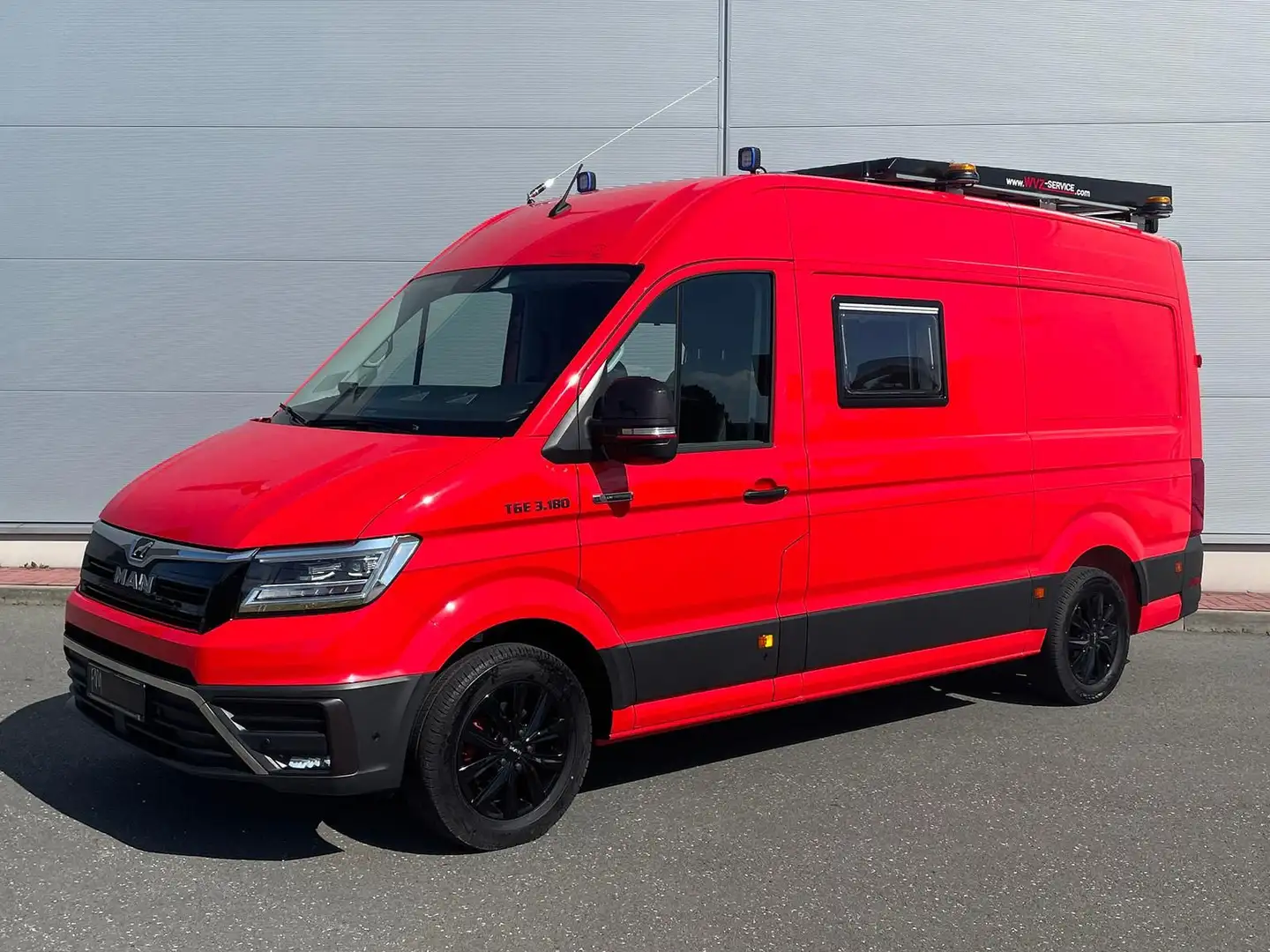 MAN TGE 3.180 L3H3 Individual S BF3+ BEGLEITFAHRZEUG Rot - 1