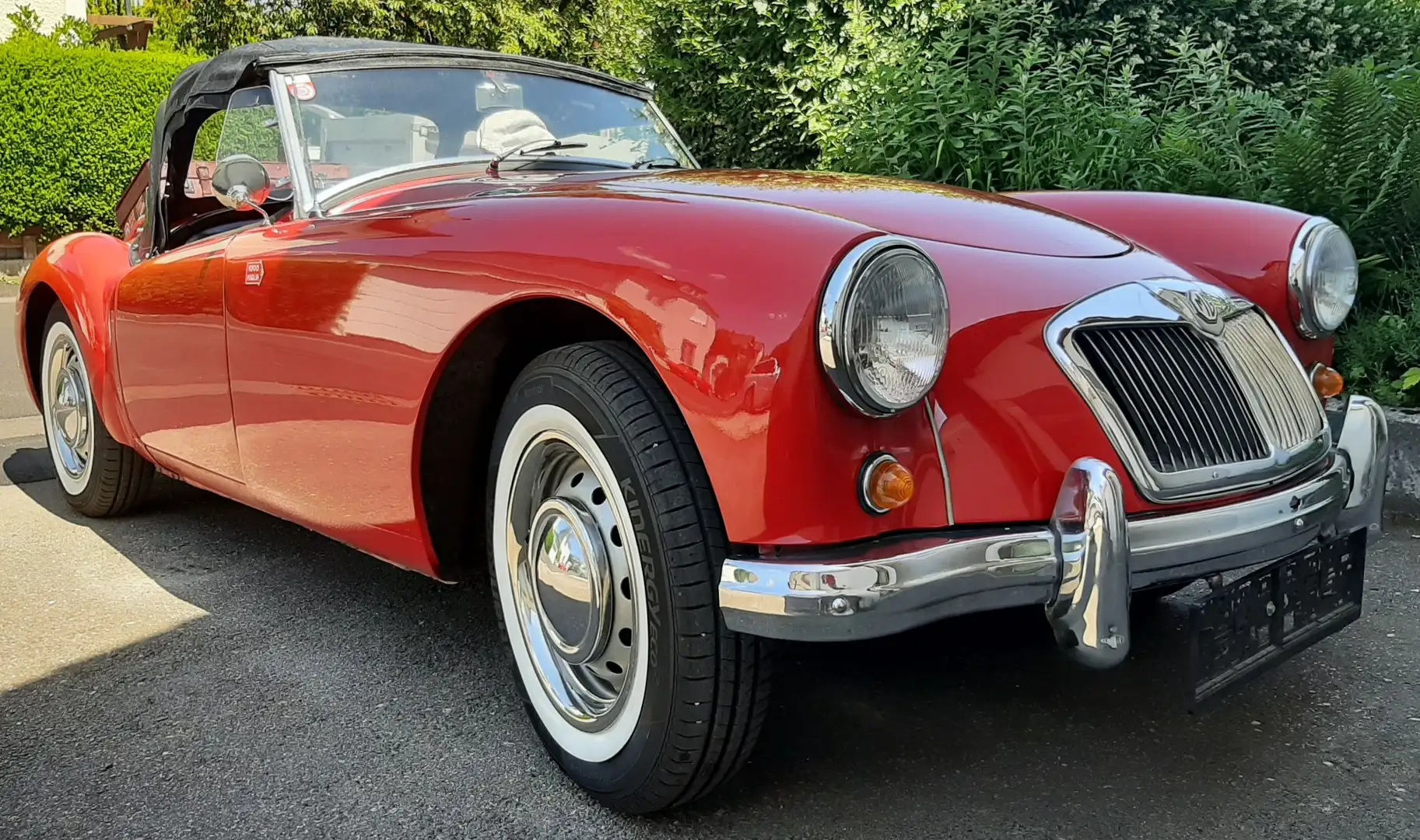 MG MGA Roadster Cabrio Červená - 2