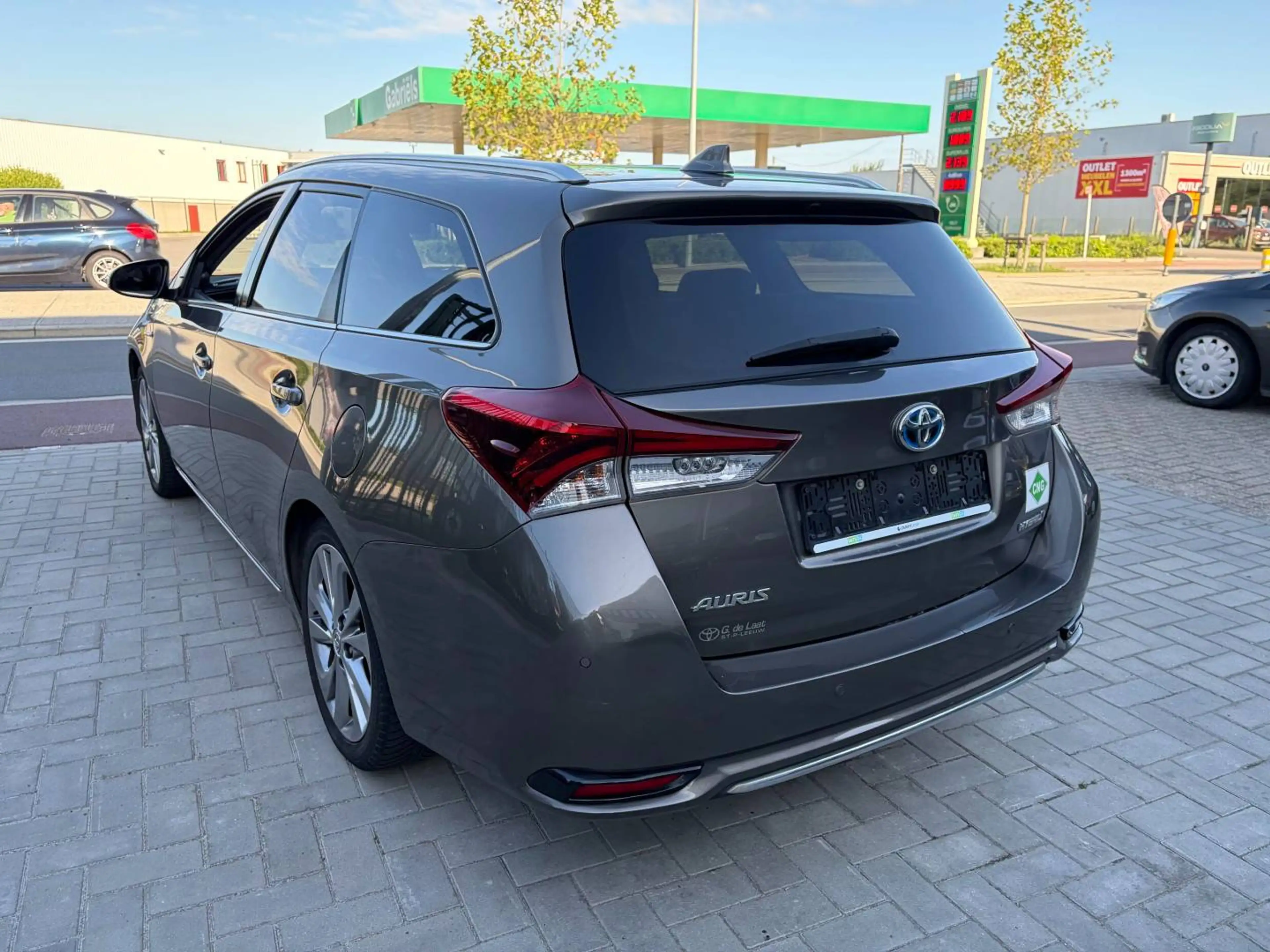 Toyota Auris Auris SW HEV 1.8i CNG — photo 2