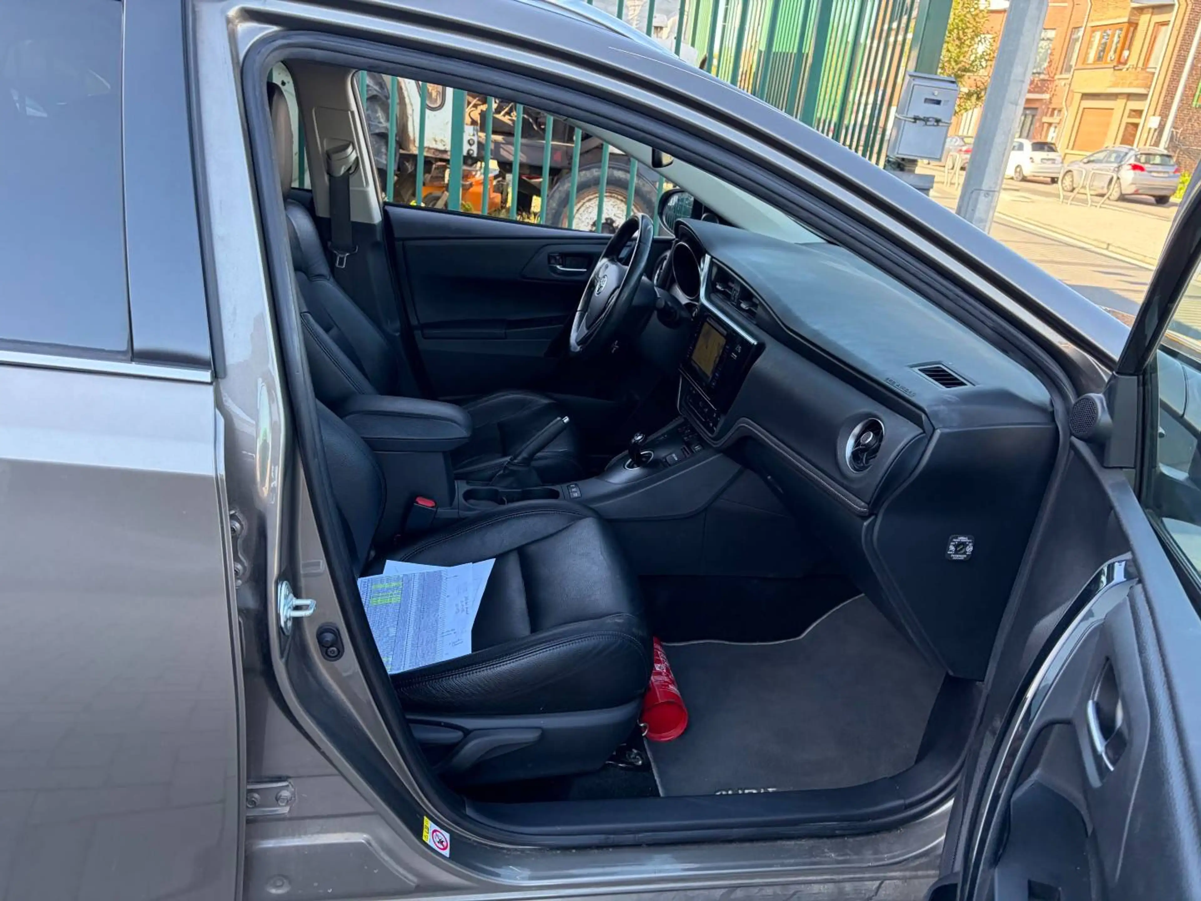 Toyota Auris Auris SW HEV 1.8i CNG — photo 14